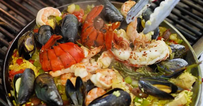 Seafood, Chicken, Chorizo